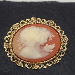 Elegant Gold and Cream Double Cameo Brooch